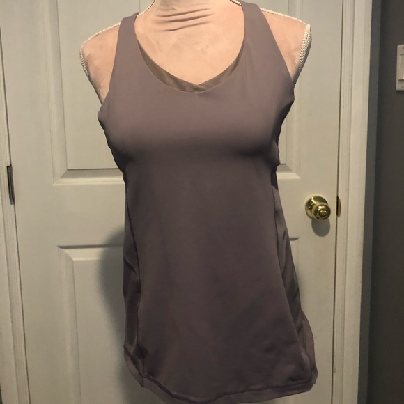 Lululemon run tank size 10